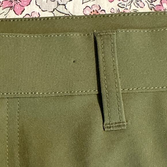 Fabletics Pants Mens 35x29 The Only Pant Classic Fit Green Stretch Blend casual - Picture 4 of 7